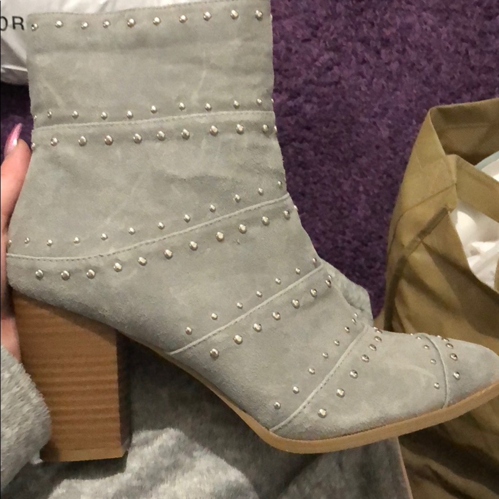 Hippie Laundry heeled booties!